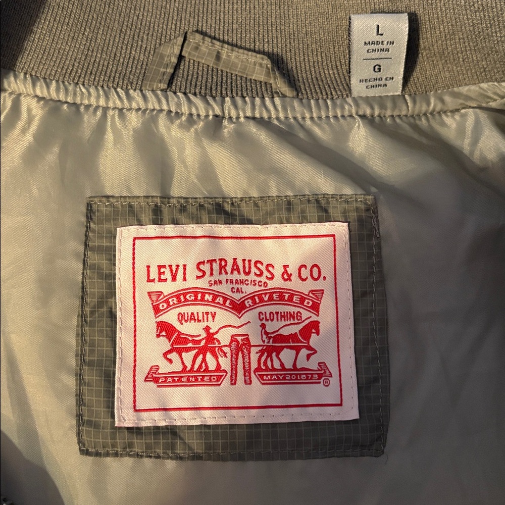Levi’s Onion Quilted Liner Jacket - Picture 7 of 10